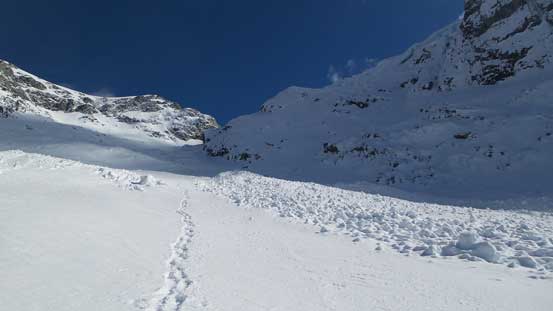 Finally exiting the seracs' drop zones...