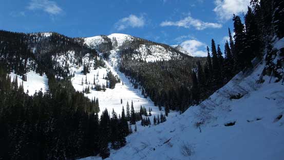The unpleasant descent down to the lower lake.